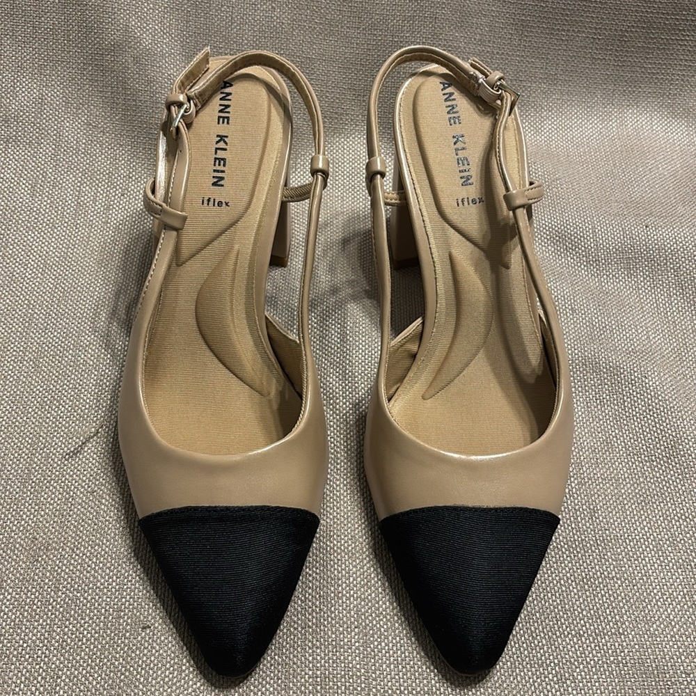Anne Klein Baxter Pump - Picture 3 of 11